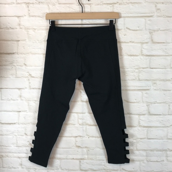 Earth Yoga Pants - EARTH YOGA BLACK ORGANIC COTTON YOGA LEGGINGS NWT